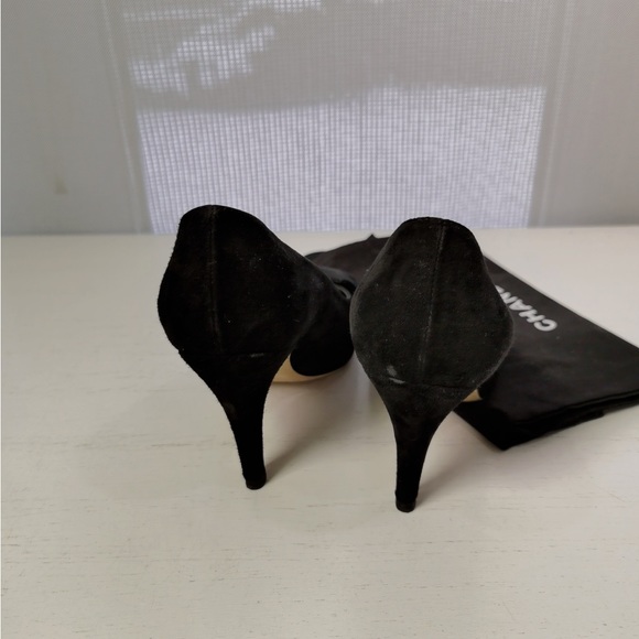 Chanel Suede CC Logo Pumps Size37 - Picture 6 of 7
